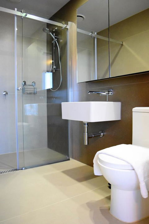 Melbourne SkyHigh Apartments - Accommodation QLD 30