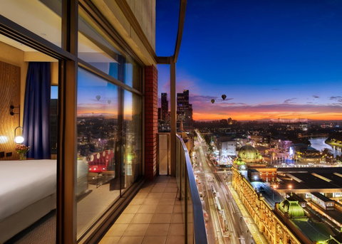 DoubleTree By Hilton Melbourne - Accommodation QLD 1