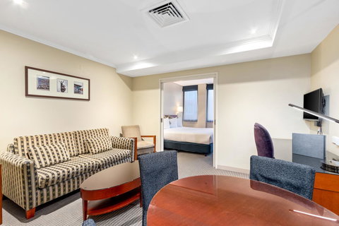 Batman\'s Hill On Collins - Accommodation QLD 14