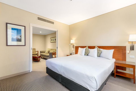 Batman\'s Hill On Collins - Accommodation QLD 17