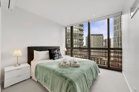 Best Views On Collins - Accommodation QLD 21