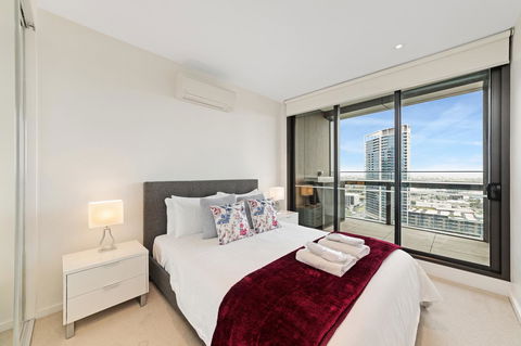 Best Views On Collins - Accommodation QLD 10