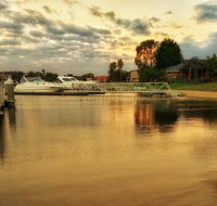 Waterfront Retreat - Accommodation QLD