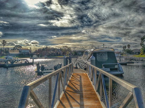 Waterfront Retreat - Accommodation QLD 12