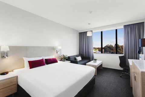Mercure Melbourne Albert Park - Accommodation QLD 8