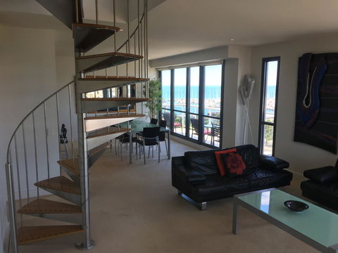 Geelong Waterfront Penthouse Apartment - Accommodation QLD 4