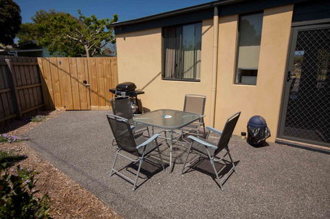 Bay Motel Safety Beach - Accommodation QLD 26