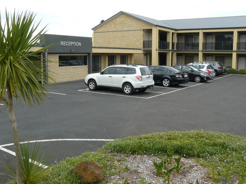 Bay Motel Safety Beach - Accommodation QLD 12