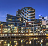 Waterfront Melbourne Apartments - Accommodation QLD
