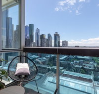 La Maison - Great View Free Parking Pool Gym Perfectly located 2BR apartment - Accommodation QLD