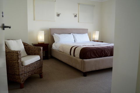 Rayville Boat Houses - Accommodation QLD 24