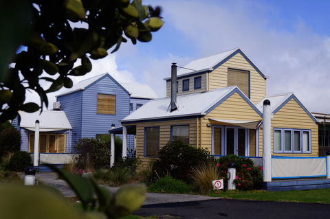 Rayville Boat Houses - Accommodation QLD 0