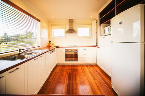 Rayville Boat Houses - Accommodation QLD 5
