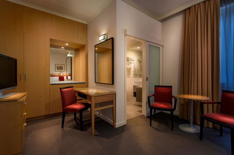 BEST WESTERN PLUS Travel Inn - Accommodation QLD 38