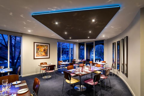 BEST WESTERN PLUS Travel Inn - Accommodation QLD 4