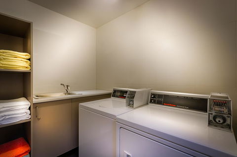 BEST WESTERN PLUS Travel Inn - Accommodation QLD 21