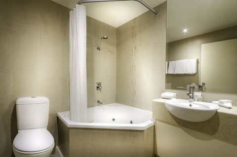 BEST WESTERN PLUS Travel Inn - Accommodation QLD 44