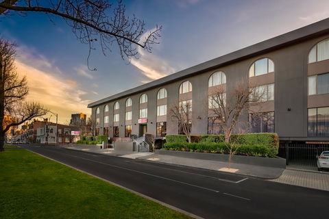 BEST WESTERN PLUS Travel Inn - Accommodation QLD 7