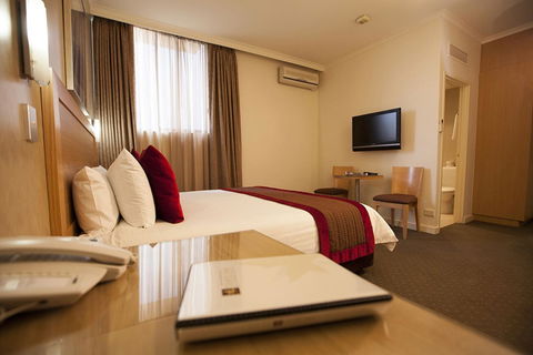 BEST WESTERN PLUS Travel Inn - Accommodation QLD 41