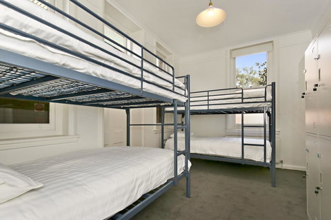 Hub Hostel - Accommodation QLD 17