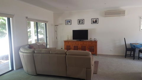 Island Escape - Accommodation QLD 4