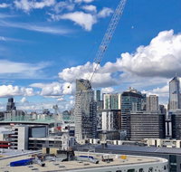 Pride Docklands Waterfront Apartment City View - Accommodation QLD