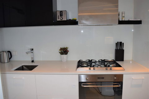 Executive Stay Little Collins Street - Accommodation QLD 3