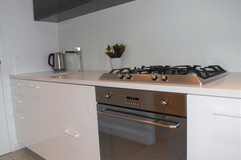 Executive Stay Little Collins Street - Accommodation QLD 2