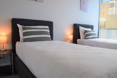 Executive Stay Little Collins Street - Accommodation QLD 12