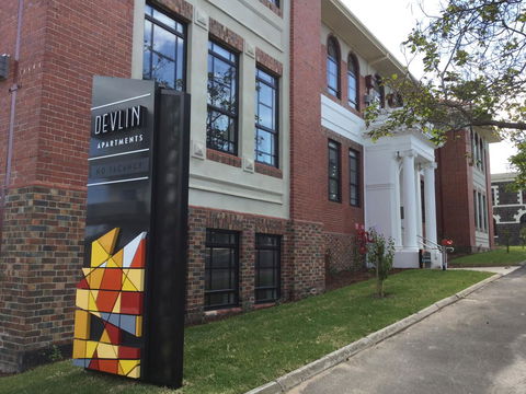 Devlin Apartments - Accommodation QLD 5