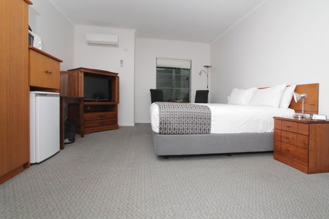 Quality Inn & Suites The Menzies - Accommodation QLD 4