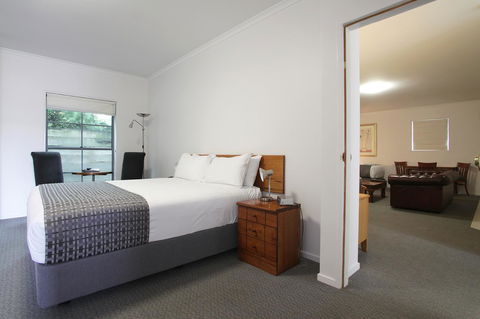 Quality Inn & Suites The Menzies - Accommodation QLD 12