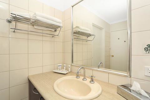 Quality Inn & Suites The Menzies - Accommodation QLD 32