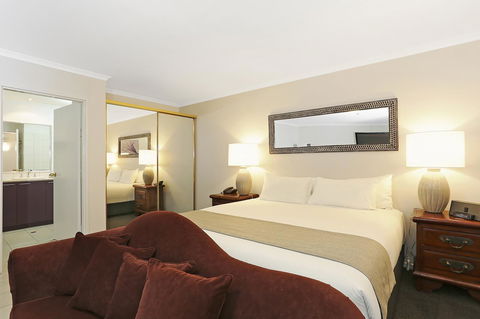 Quality Inn & Suites The Menzies - Accommodation QLD 36