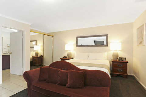 Quality Inn & Suites The Menzies - Accommodation QLD 37