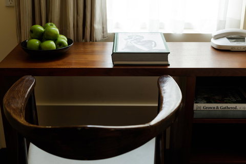 The Victoria Hotel - Accommodation QLD 28