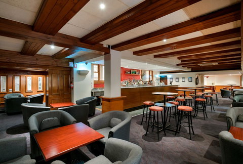 The Victoria Hotel - Accommodation QLD 20