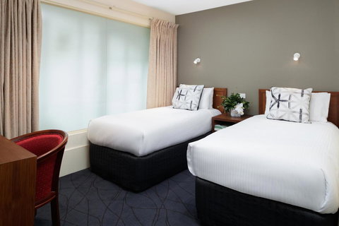 The Victoria Hotel - Accommodation QLD 35