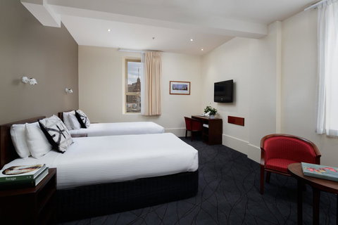 The Victoria Hotel - Accommodation QLD 39