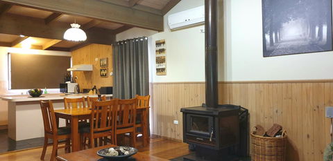 Day Dream Cottage - Accommodation QLD 2