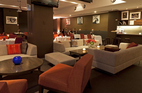 Causeway 353 Hotel - Accommodation QLD 14