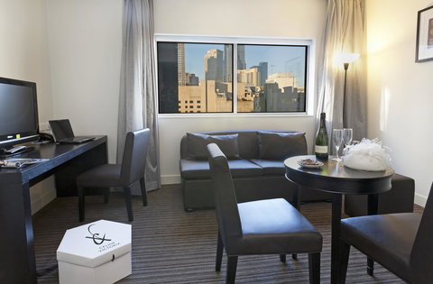 Causeway 353 Hotel - Accommodation QLD 36