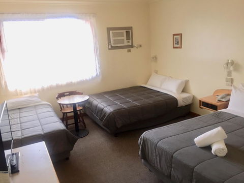 St Georges Motor Inn - Accommodation QLD 14