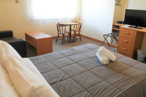 St Georges Motor Inn - Accommodation QLD 33