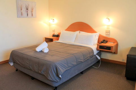 St Georges Motor Inn - Accommodation QLD 32