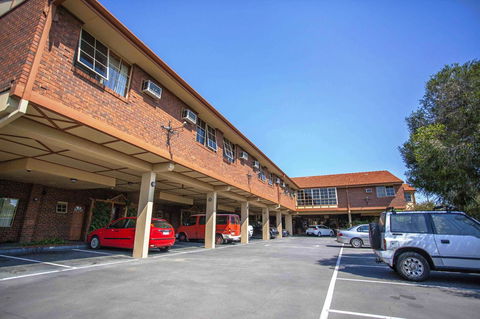 St Georges Motor Inn - Accommodation QLD 34