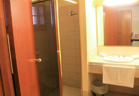 St Georges Motor Inn - Accommodation QLD 9