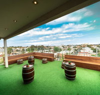 Summer House Melbourne Backpackers - Accommodation QLD