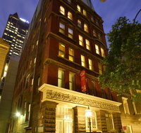 Metro Apartments On Bank Place - Accommodation QLD