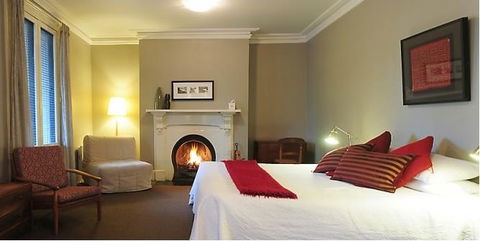 Athelstane House - Accommodation QLD 8